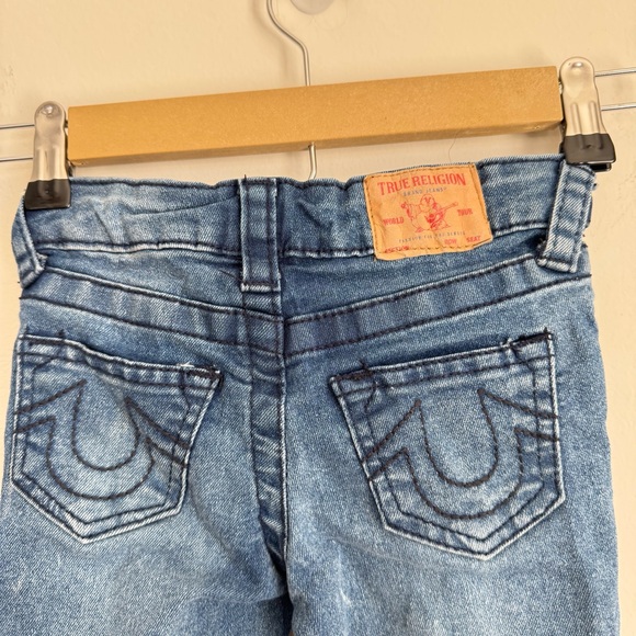 True Religion Geno Relaxed Slim Distressed Jeans Size 2T - Picture 4 of 6